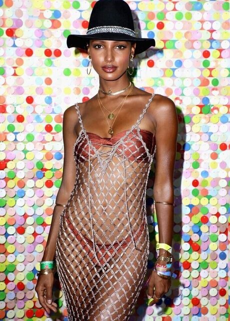 義理の妹オンリーファンズ アート裸 写真