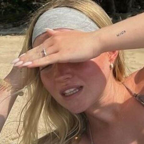 18 アジア人 オンリーファンズ えろた ギャラリー