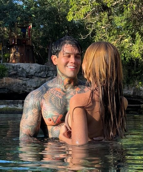 Carolina Gomez ポルノモデル 写真