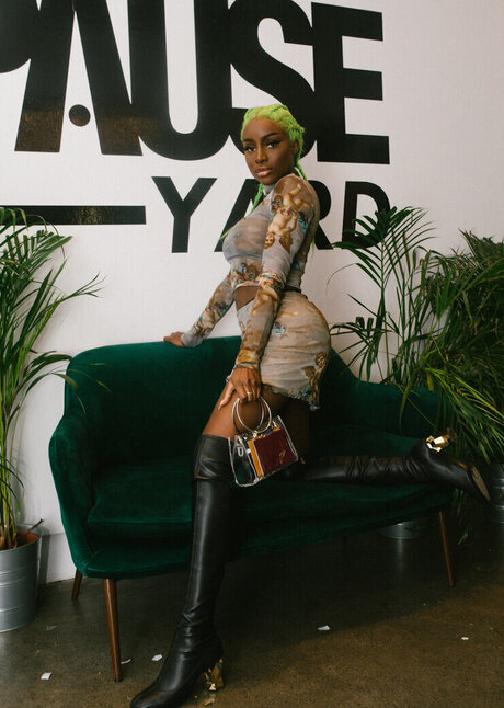 Sandra Lambeck 独占ポルノスター 画像