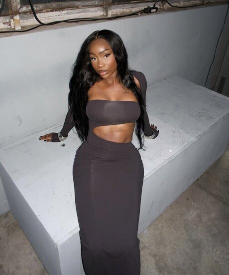 Sandra Lambeck エロティックなスター 写真