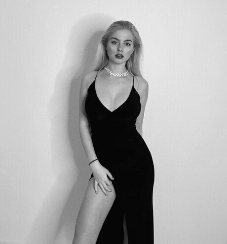 巨乳の黒人女性オンリーファンズ ポルノ アーカイブ