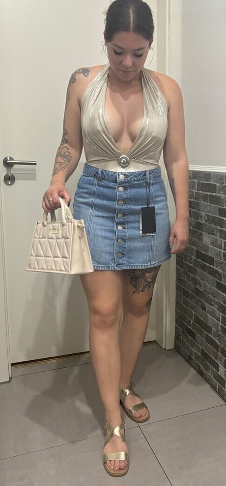 ブルネットのPOV OnlyFans ホットセクシー 画像