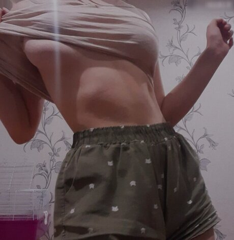 Alina Nikitina Alekseevna ポルノスター パーフェクト 写真