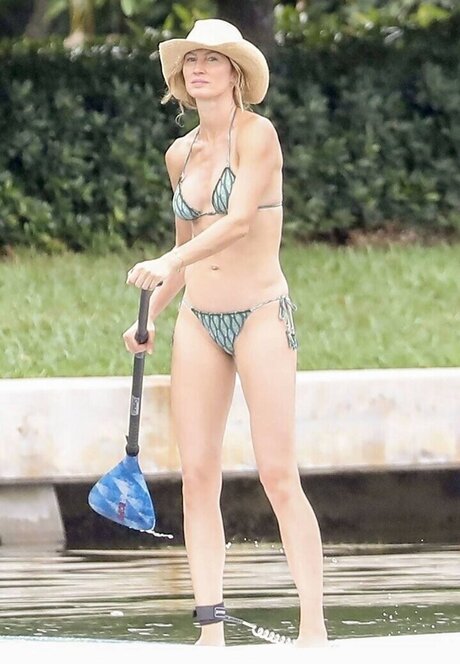 かわいいブロンドのオンリーファンズ 限定 画像