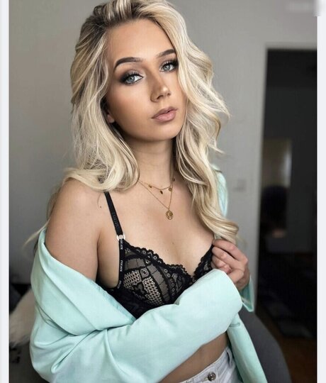 Josily 高品質女優 写真