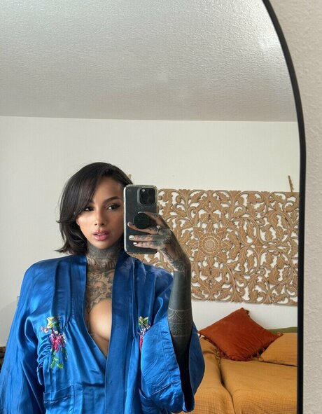 Cleo Petra ヌード女優 写真