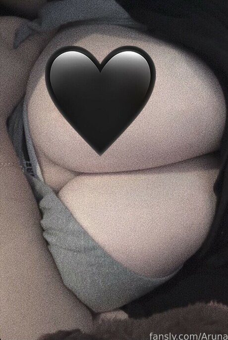 Aruna Reaver 完璧な女優 画像