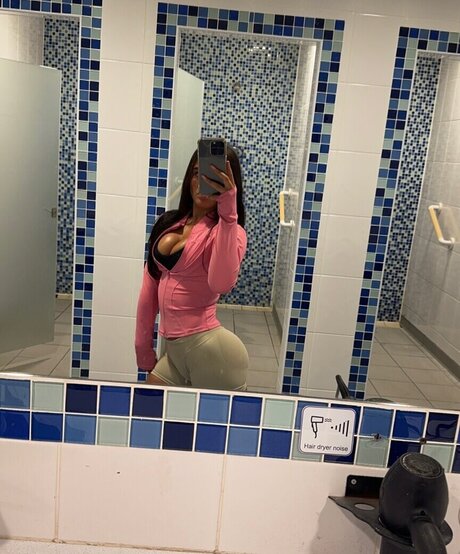 Ciara Wilmot アダルトモデル 写真