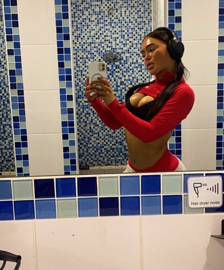 Ciara Wilmot 独占スター 画像