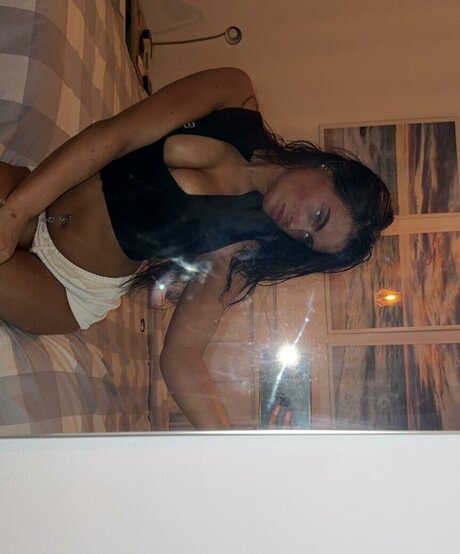 Ciara Wilmot 独占モデル ギャラリー