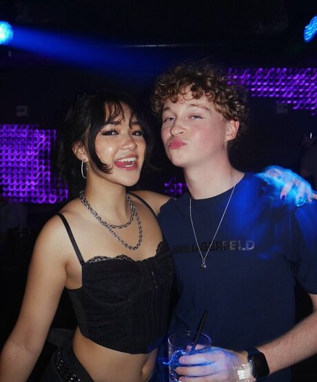 Choi Eun ポルノスター 画像