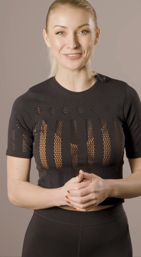 ゲイランジェリーOnlyFans 美しいヌード 画像