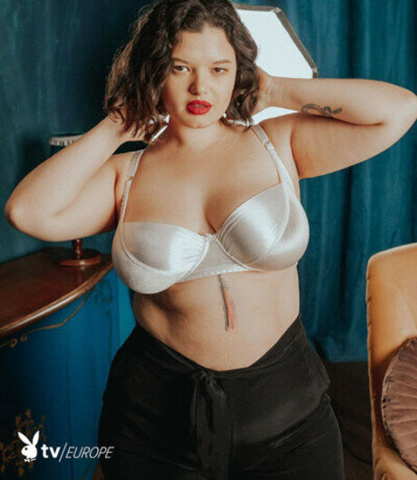 Sophia Voznyak 素敵なポルノスター 画像