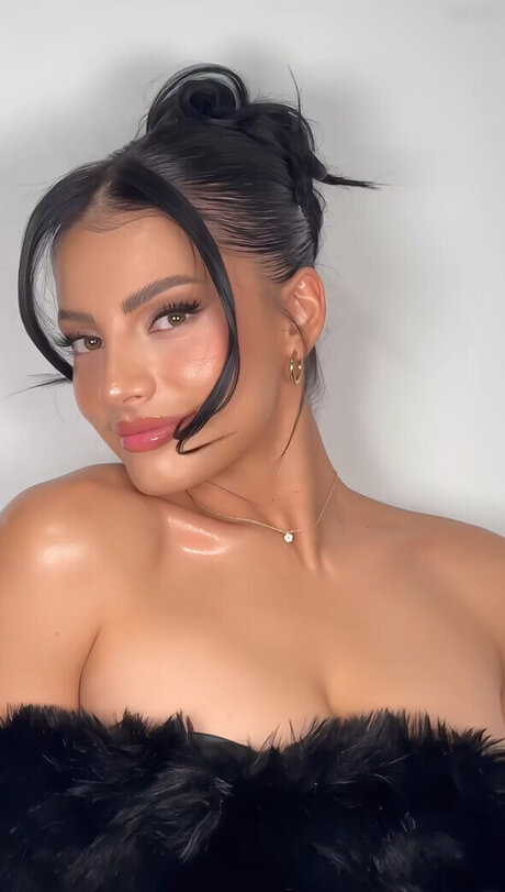 Ivana Santacruz セクシーなスター 画像