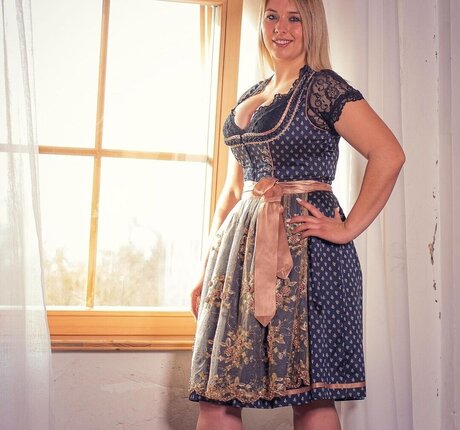 お金 オンリーファンズ 無料セックス 写真