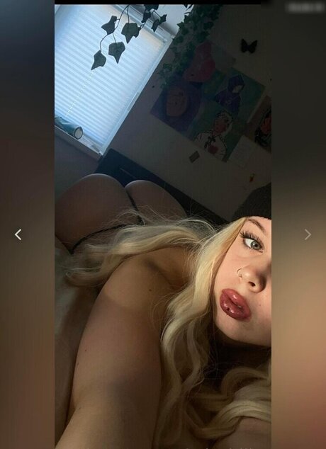 ミニドレス OnlyFans 美しい 写真