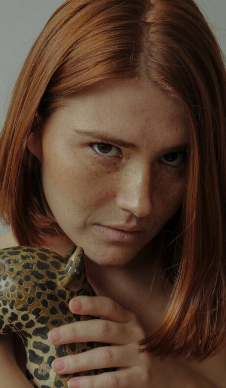 Mariah De Moraes ヌードモデル 写真