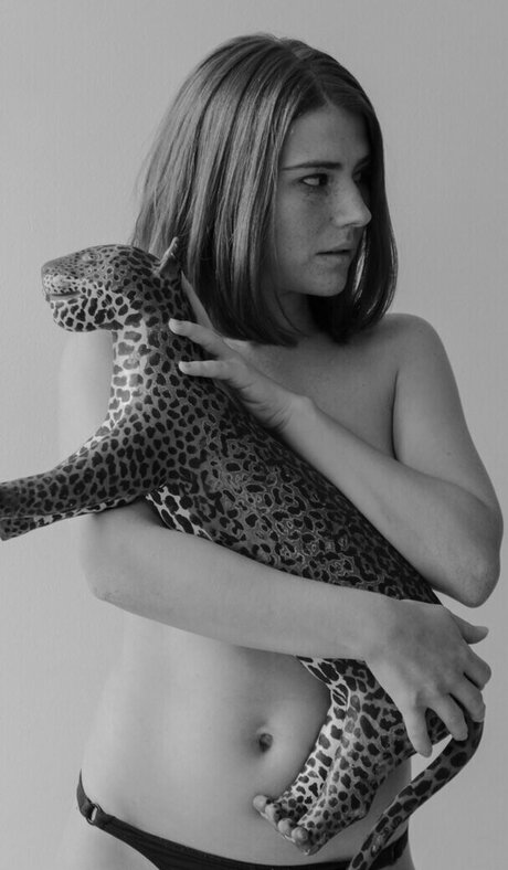 Mariah De Moraes ポルノスター トップ 写真