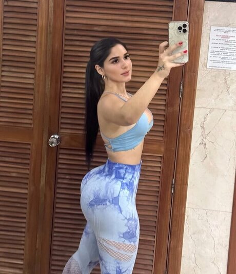 かわいいシーメールオンリーファンズ xxx 画像