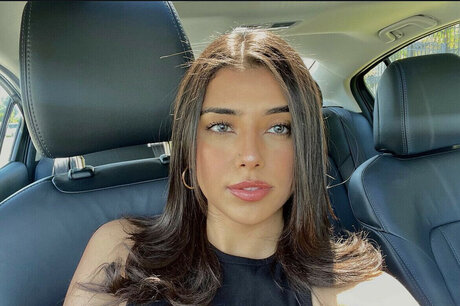 Gal Akbari ポルノスター 写真