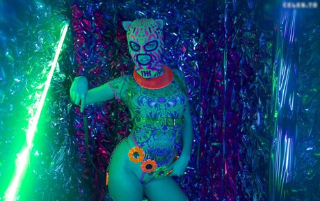 パフィーオンリーファンズ セクシーヌード 写真