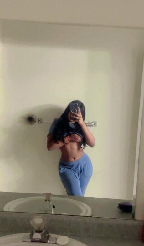 tftuelips ポルノスター アート 写真