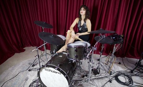 小柄な妻OnlyFans 美しいヌード 写真