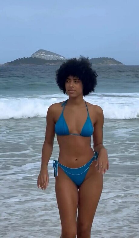 ゲイランジェリーOnlyFans HD 写真