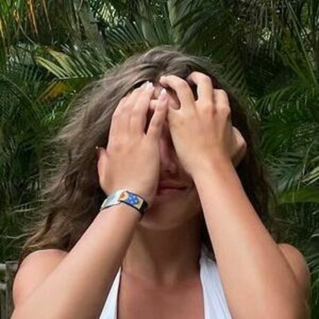 男性TikTokスターOnlyFans パーフェクト 写真