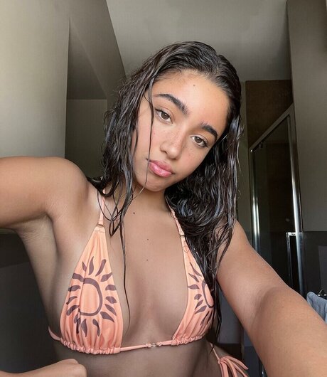 Yasmin Barbieri ポルノスター 裸 アーカイブ