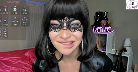 lilly raven ヌードモデル 写真