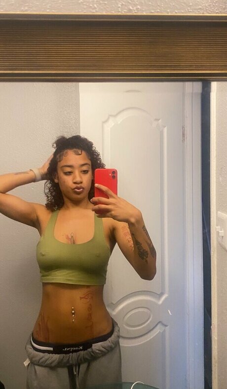 jellyfishlegend 裸のポルノスター 画像