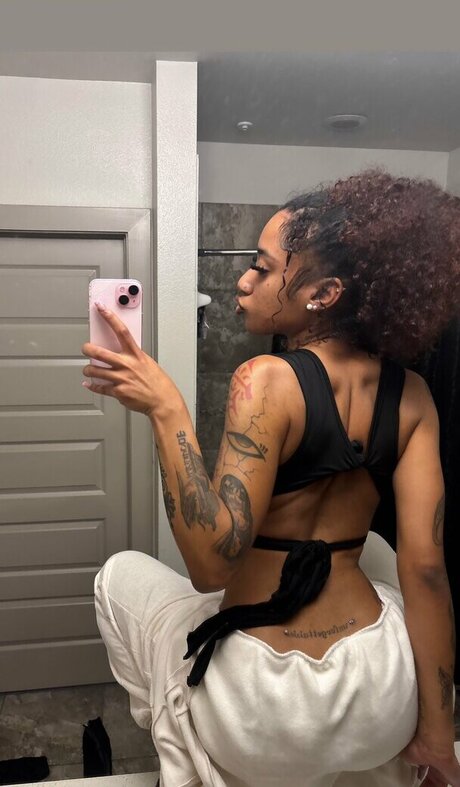 jellyfishlegend 裸の女優 写真