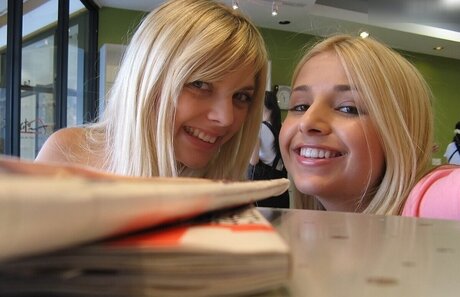 プリティオンリーファンズ 無料アダルト 写真