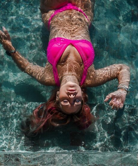 手コキ 主観視点 オンリーファンズ ポルノ 画像