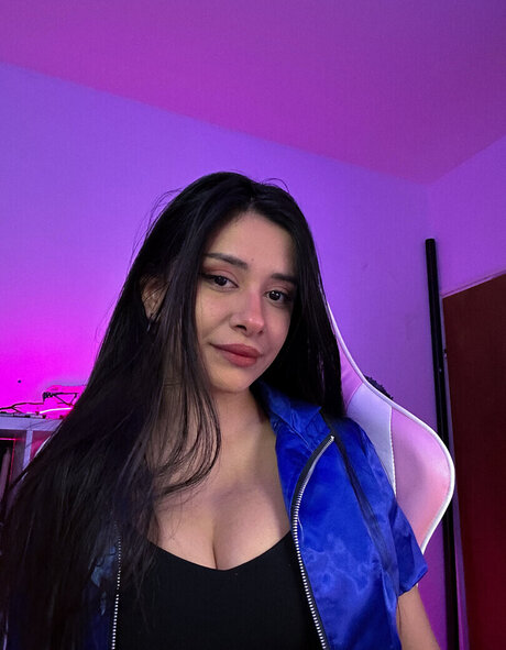 LightLuno ホット女優 画像