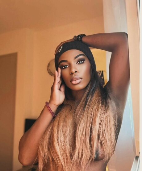 ぽっちゃり 主観視点 OnlyFans 無料セックス 写真