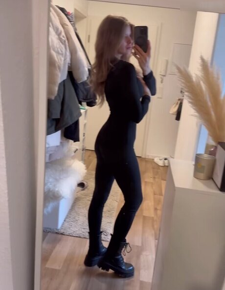 アナルトランスOnlyFans ヌード 写真