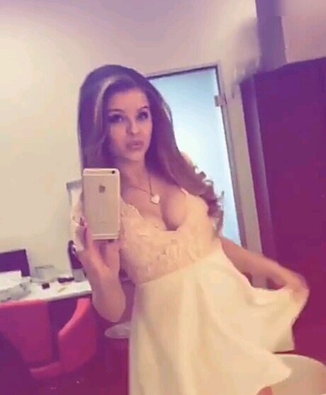 ビキニカウガールOnlyFans 裸 アーカイブ