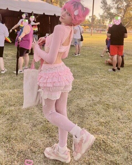 Strawbabyboy 可愛い女優 ギャラリー