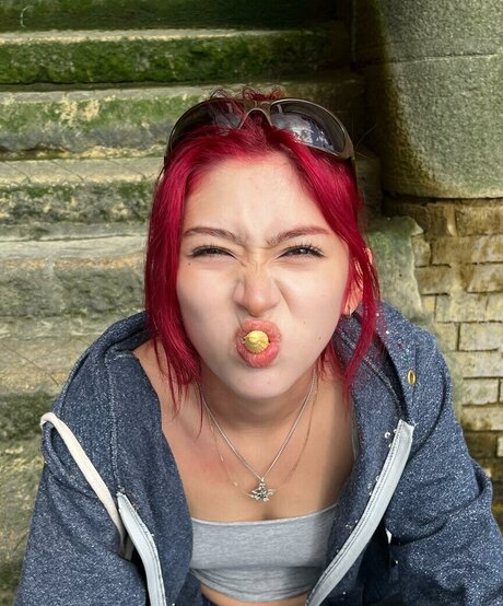 ハンズオンリーファン アート裸 写真