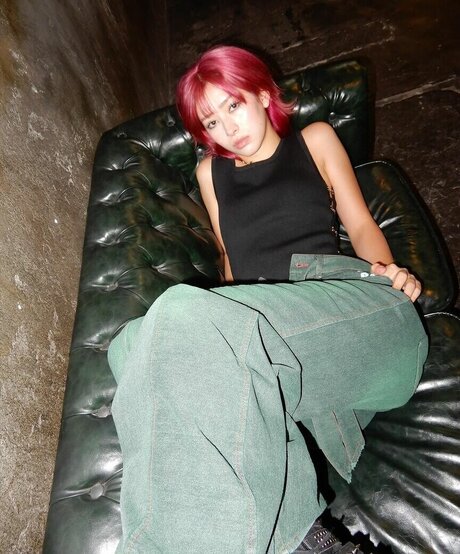 アジアン・エボニー・オンリーファンズ ポルノ ギャラリー