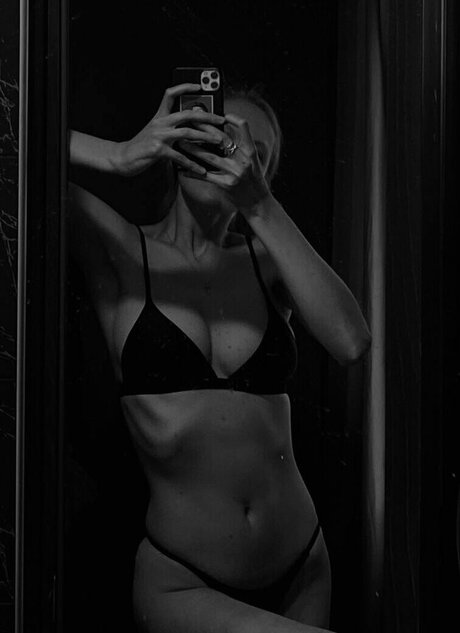 Yapishukino 美しいモデル 写真