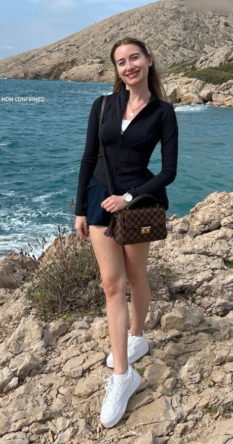 Empresslaurasophie かわいいモデル 画像