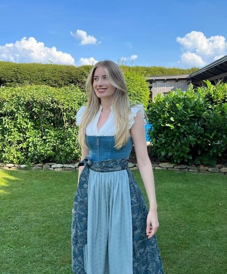 Empresslaurasophie セクシーなスター 写真