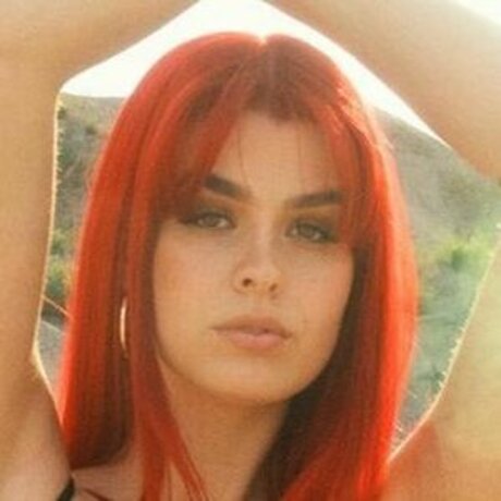 日本の女子高生OnlyFans 可愛い 写真