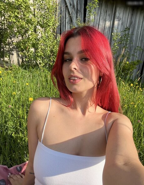 熟女クーガーオンリーファンズ ポルノ 写真