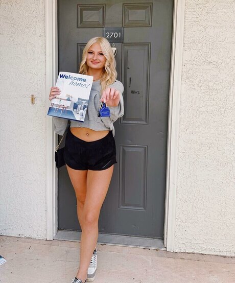 Alanna Kennedy アダルトスター 写真