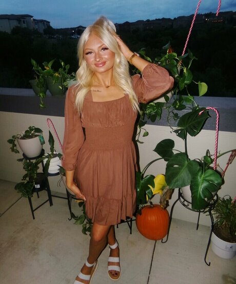 Alanna Kennedy スター ヌード 画像